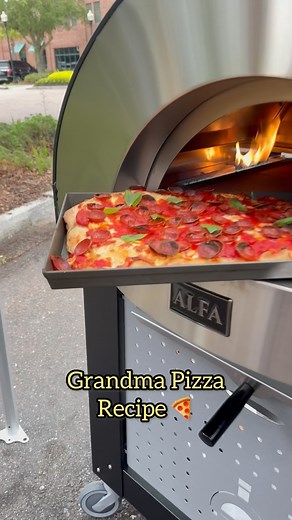 Grandma Pizza Recipe 🍕 This makes 1 - 12x18” amazing pizza 🍕 482g All Trumps Flour 💧 338g H2O 🧂 14g Salt 🍭 14g Diastatic Malt 🫒 10g Olive oil 🔥 .75 gram instant dry yeast Mix/knead/fold, place into an oiled container and rest room temp over night. Ball up & place into air tight container & refrigerate 24 - 72 hours to develop flavor 🍕🍕 On baking day, oil a 12x18 pan & stretch, we placed slices of mozzerella on top of the dough, sauce on top of the cheese & drizzled olive oil on top. We 