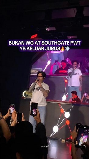 reza arab x bukan wg on stage southgate purwokerto #yb #mraloy