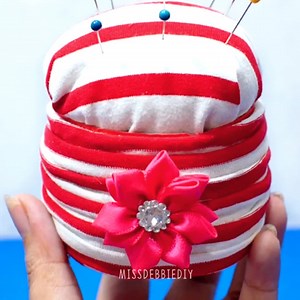 3 Easy Tin Can Recycling Ideas #diy #How #howto #crafts #recycle #recycling #diyprojects ##diycrafts | 𝓜𝓲𝓼𝓼𝓭𝓮𝓫𝓫𝓲𝓮𝓓𝓲𝔂