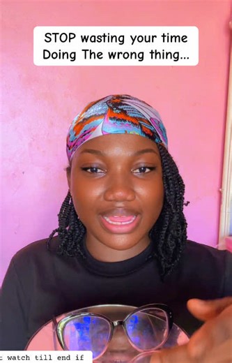 A Turntable isn’t for decoration. It’s used to slow the buyer down, show every angle, and increase perceived value without saying a word. It isn’t a trend, It works and that’s why every customer order you see on our page have one turntable in it, send a DM now to get yours. #turntable #viral #jewelryprops #jewelrydisplay #jewelrypackaging