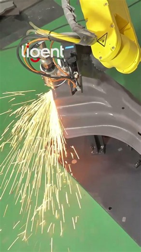 Precision Cutting Process with LIGENT Industrial Robot #automation #engineering #cutting #robot