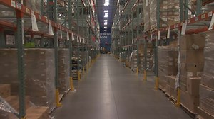 Federal funding cut to decrease fresh produce in food banks