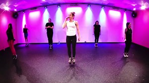 Choreographer and Instructor Extraordinaire Mel kicked our butts this week with a class called "Sweaty Betties!" If you loved Mel's Warrior Workout on our YouTube Channel (link in bio), you should hit up our SHiNE Online Membership trial this week for another dose of her awesomeness! Every new membership comes with an automatic FREE 7 days to start out, with the option to cancel if you don't want to keep it (but girl, we KNOW you will!). Hit the link in our bio to start your FREE WEEK, and get m