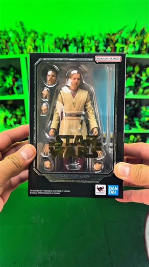 Axel Hernandez on Instagram: "This Obi-wan Kenobi S.H.Figuarts has the high ground! I just wished it had more accessories, but so far it feels great in hand to pose it around. Obi-Wan is currently available at Hobby Genki! Hope you like my fun skit. #obiwan #starwars #shfiguarts #revengeofthesith #jedivssith #jedi #sith #anakinskywalker #unboxing #actionfigures #obiwankenobi"