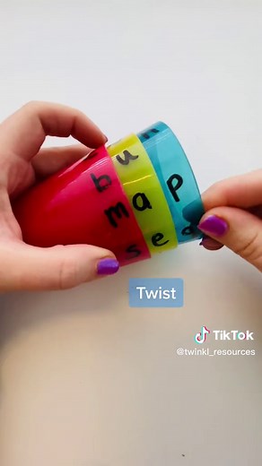 Read and spell CVC words by making this handy phonics resource. #cvcwords #cvcwordskindergarten #cvcwordactivities #phonics #phonicsactivities #phonicsresources #phonicsgames #phonicsfun #eyfsactivities #kindergarten #eyfsteacher #kindergartenteacher #eyfsresources #eyfshacks #kindergartenhack #teacherhack