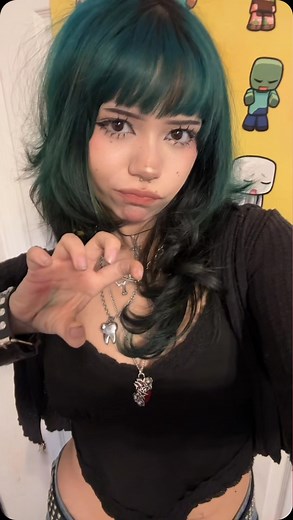 Leah on Instagram: "My everyday makeup…💖:) I haven’t posted a time lapse video in a minute I need to make a clown one again soon!!!🤡"