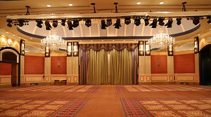 Oil Lifting Cubes Projection Mapping - Mohamed Alesah