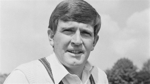 Former Australia batsman who scored 207 against England in the Ashes dies
