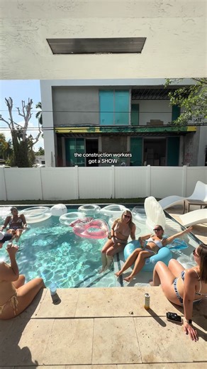 friends bachelorette giving a show #fyp #bachelorette #friends #humor #miami