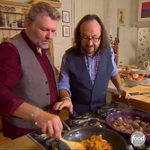 Watch as Si and Dave make a delightful Beef and Apple Tagine on The Hairy Bikers' Best of British, tonight at 8pm 🥩🍏 #FoodNetworkUK | Food Network UK