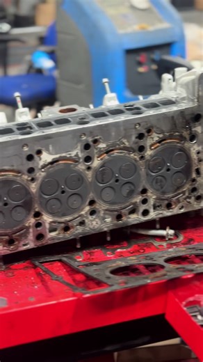 Bent Valves Repair on Mercedes OM651 Cylinder Head