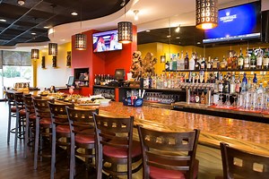 Maya Indian Bar and Grill – 5/5 Star Rated Restaurant for Friends and Family Lunch & Dinner
