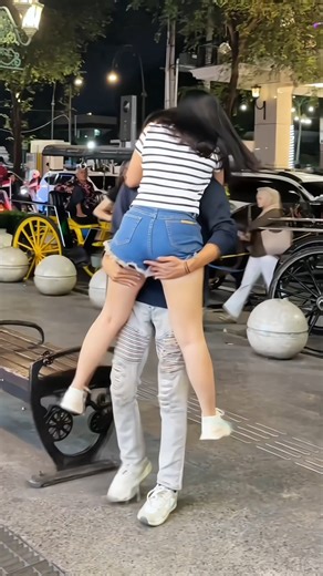 beautifull lady auto panicked! #pranks #comedy #funny #shortvideo