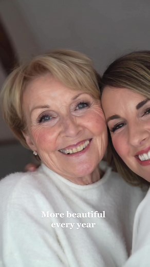 Doing my beautiful 70 year old mums make uo for her 🤍 #makeup #makeuptutorial #mum #mumsoftiktok #mumanddaughter #lovemymum #darkshadows #howtobrightenyourskin #howtobrightenyoureyes #70 #70s #matureskinmakeup