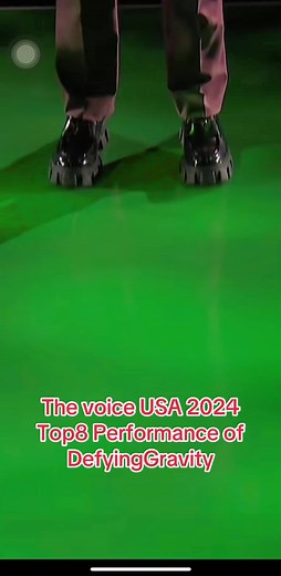 Sofronio Vasquez's Stunning 'Defying Gravity' Performance