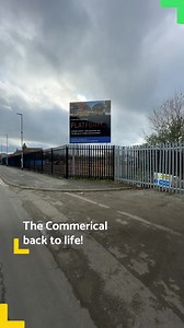 Plans have been approved to build ‘South Village’, a new neighbourhood just outside Leeds city centre 😲 Derelict land between Sweet Street and Meadow Road will make way for up to 1,925 homes, office space, retail, leisure and a hotel! 🛌 The development will include 11 buildings in total on the South Bank site, and these could be up to 45 storeys in height! All will face towards a village-style green in the middle of the neighbourhood 🌳 Just down the road, work is underway to build over 1,000 