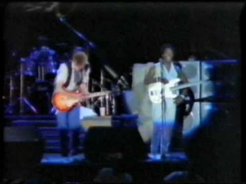 Big Country - when Stuart Adamson stops the gig in New York