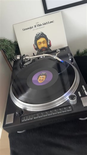Spiller ft. Sophie Ellis-Bextor - Groovejet [Purple Disco Machine & Lorenz Rhode remix) #housemusic #bakelitlovers #defected #vinyl