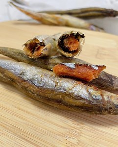 Capelin Fish With Full Roe (eggs)| Food Toppers & Seafood Based | Crunchy |1.8oz/50g - Etsy