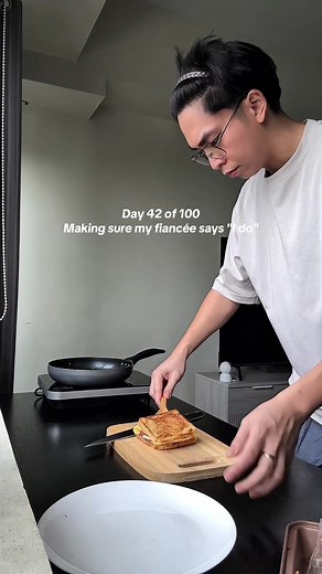 One Pan Ham and Cheese Egg Sandwich Recipe