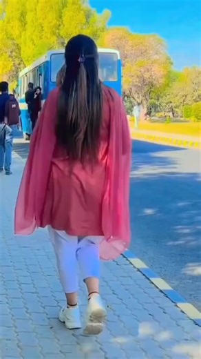 College Life & Crew 07 Moments