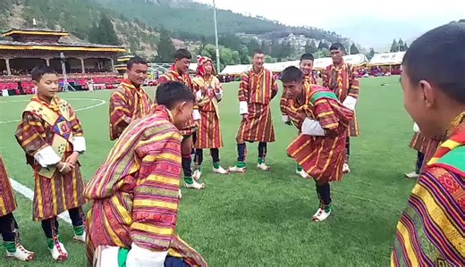 after program time pass😂 #scouts #lungtenphumss #follow lungtenphu🙌🏼 mame alu lpmss band team gyelo ✋🏼