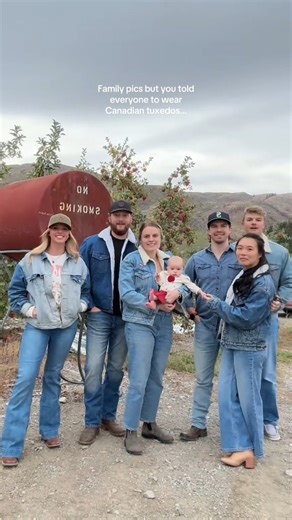 28K views · 1K reactions | Highlight of my year #highlightofmyyear #memories #fyp #foryou #grateful #specialmoment #happytears #familytime #bestmoment #yearinreview | Thorntic | Facebook