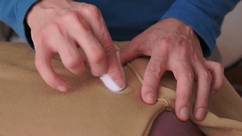 clip-3993598423-cleaning-hoodie-pocket-effectively-quick-guide-stain