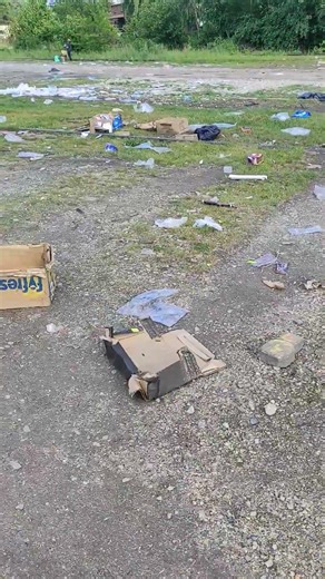 I can’t believe someone threw this away! 😱 #dumpsterdiving #trash #trashtotreasure #streetfinds