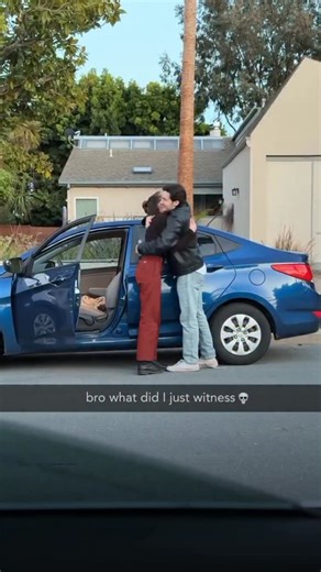 Maittrey Khedekar | Personal Branding on Instagram: "Citizen didn’t beat the Instagram algorithm by chance. He studied what worked, repeated the winning hooks, and engineered curiosity into every frame. This is a masterclass in creator psychology, from leveraging viral formats, to curiosity-led openings, to on-screen text that boosts retention. If you’re a creator trying to grow on Instagram, this breakdown will change how you think about hooks, pacing, and repeatable content systems. Comment CR