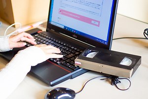 神戸 VHSビデオテープ DVDコピーデータダビングお店