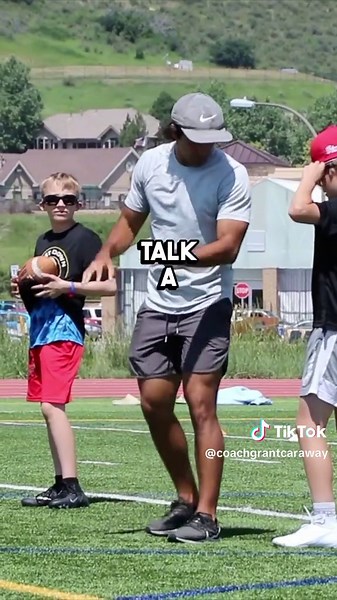 Should QBs Throw Sidearm? Key Techniques Explained