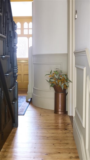 Roxanne Fregona | Three ways to do curved panelling 📝 I get asked all the time about the curved panelling in our hall and how we did it. So I’m sharing this... | Instagram