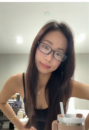 showing off my gd sticker