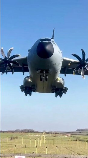 RAF Atlas A400M coming in very low to Brize Norton #avgeekoftheweek