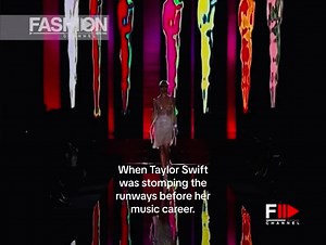 #taylorswift walking for #valentino fall 2003#fyp#Viral#model#Edit #runwayshows #runwayfashion #00s