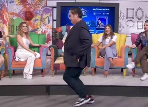 ¡Ya no hay temor! Baila Mario Bezares ‘El Gallinazo’ en pleno programa ‘Hoy’