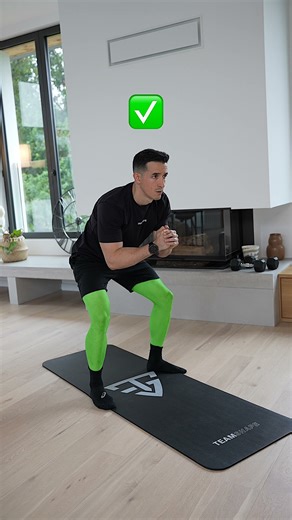 How to squat beginner tutorial ✅