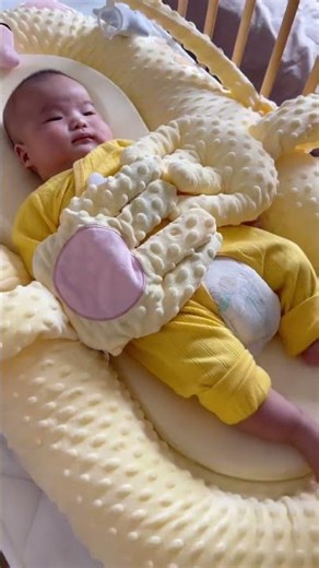 The Baby Bed-in-Bed That Keeps Your Baby from Rolling Off#babycare #babysleeptrainingtips #babygear