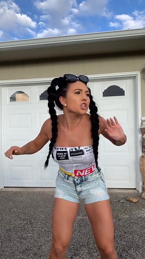 Who do you love?? 💗 #marryme #marry #rebecca #foryou #fyp #page #love #iloveyou #catbug