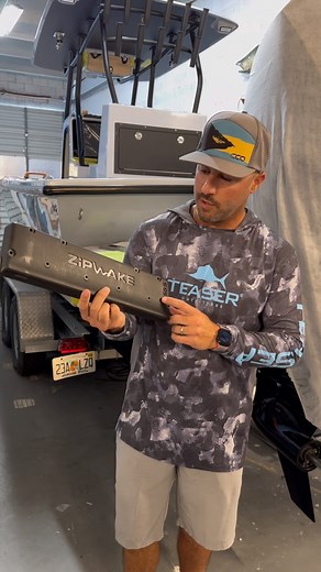 Center Consoles Only on Instagram: "I bet most of you haven’t seen the inside of a @zipwake interceptor. We hadn’t until now and wanted to share. We’ll be installing a set on our @orionboatworks 29’ this upcoming Tuesday, so stand by for some installation footage. - #CenterConsolesOnly #Zipwake #OrionBoatworks"