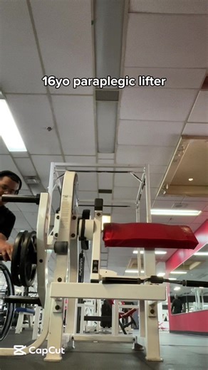 I have been in a wheelchair for the past five years following an accident. It completely changed my life and forced me to face many physical and mental challenges. About 8 to 9 months ago, I decided to take control of what I still can by starting to train and work on my physical strength. Training has become more than just exercise for me. It is a way to rebuild my confidence, push my limits, and prove to myself that my situation does not define who I am or what I am capable of becoming. #gym #m