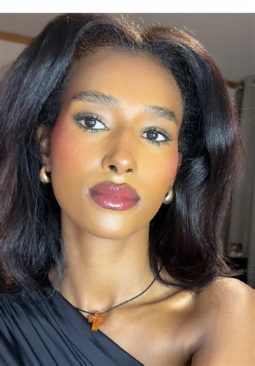 Makeup Layering Techniques for Flawless Looks