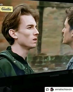 Baby Tobias and Baby Orlando Bloom in Midsomer Murders, E303, "Judgement Day" from back in 2000. That hair swoop is (chef's kiss). | Tribe Tobias - Tobias Menzies Fans