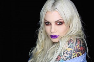 8.1K views · 161 reactions | @Baileysarian + the UD Confessional + our Naked Ultimate Basics palette = grungy magic. #UDConfessional #UDHQ #NakedUltimateBasics | Urban Decay Cosmetics | Facebook