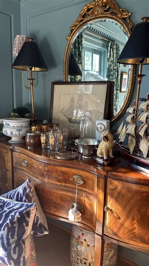 Happy Tuesday! I’m going live tonight with Marissa @theparcelhome at 8pm Eastern! Marissa and I have curated a gorgeous collection of classic pieces that will bring warmth and personality to your home. See you all tonight! #live #vintage #antique #antiques #homedecor #interiordesign | The Brass Cricket