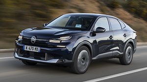 Citroen e-C4 X Review 2026 | Performance & Pricing