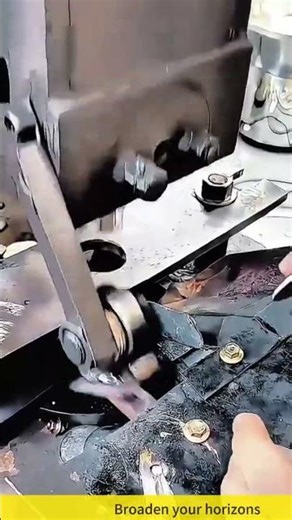 Round iron sheet processing operation process