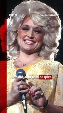 Fans lay flowers in tribute to Dolly Parton. #DollyParton #Nashville #Country #Music #BBCNews