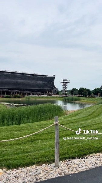 Visit Noah's Ark Replica in Williamstown, Kentucky